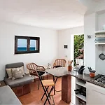 Διαμέρισμα Nido 4 *